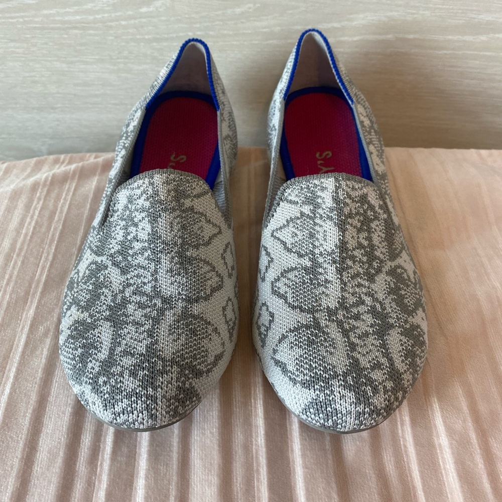 Rothy's The Loafer Ivory Grey Snake Women’s Size 6.5